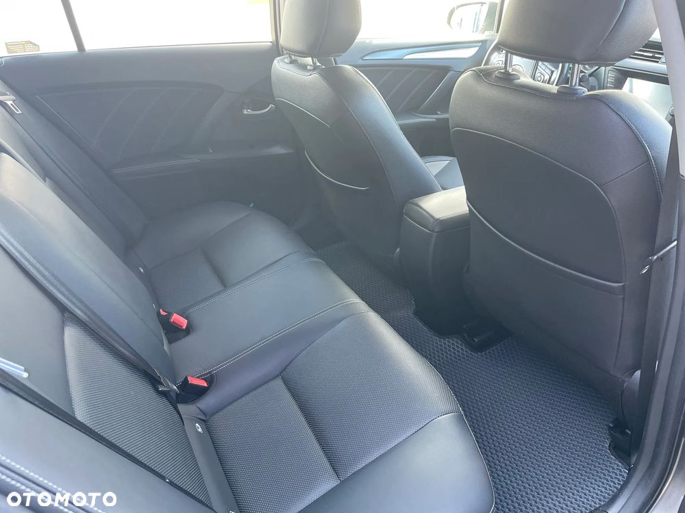 Toyota Avensis 2.0 D-4D Prestige - 8