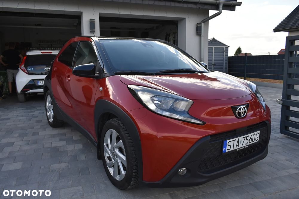 Toyota Aygo x.shift x-play connect - 1