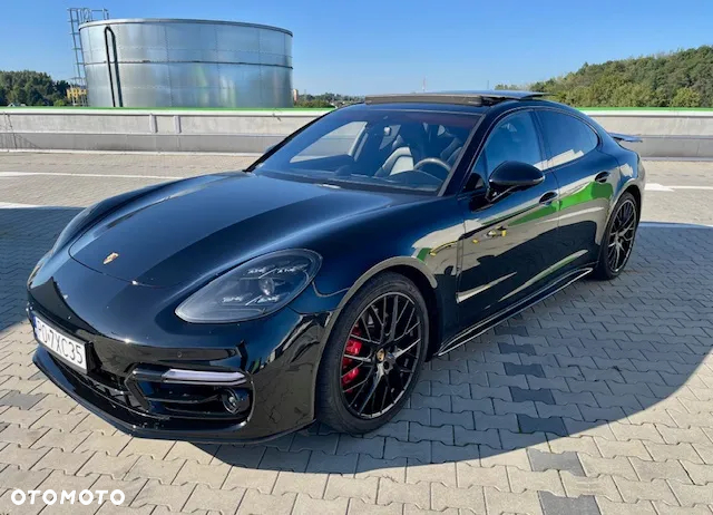 Porsche Panamera GTS GPF - 4