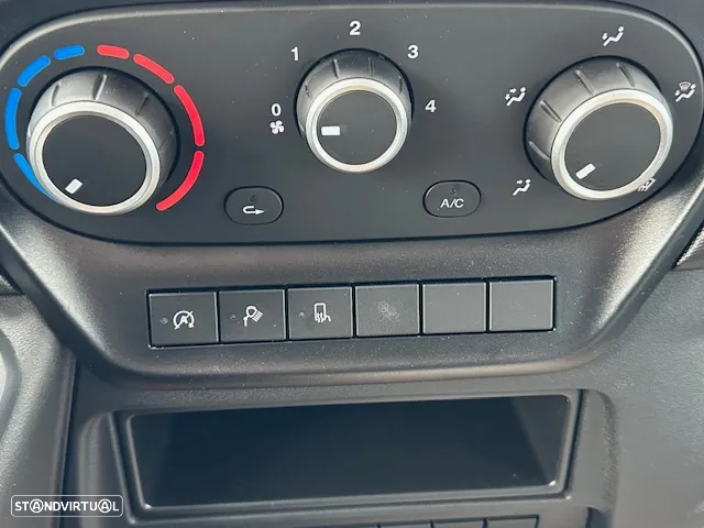 Iveco DAILY 35S16V cx. automática - 9