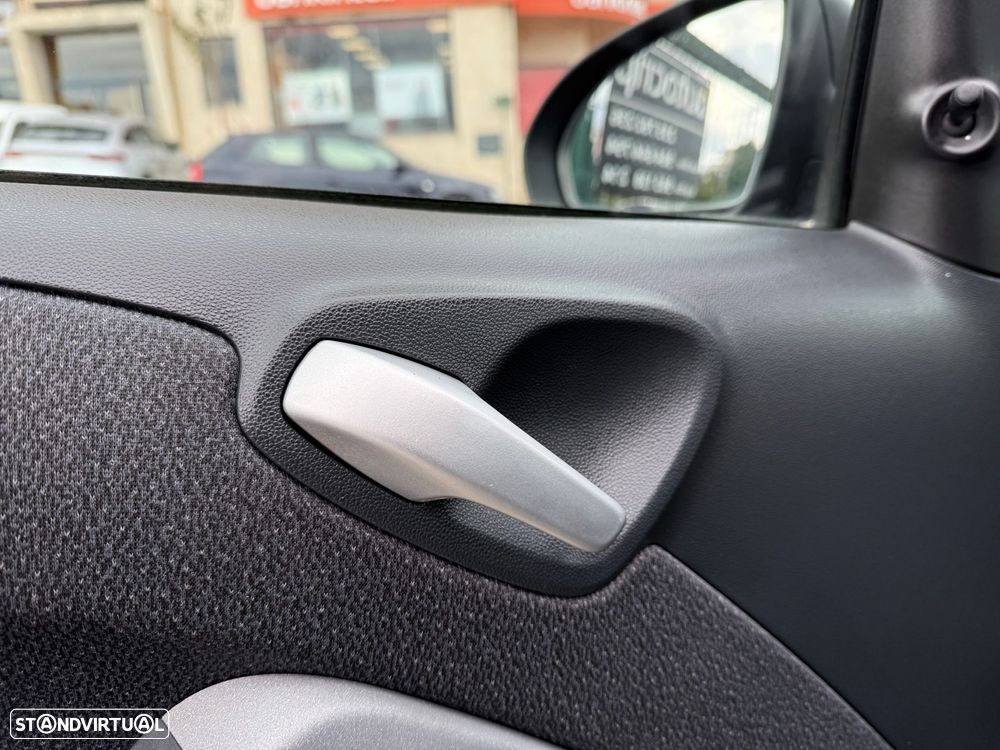 Smart ForTwo Coupé 1.0 mhd Pulse71 - 30