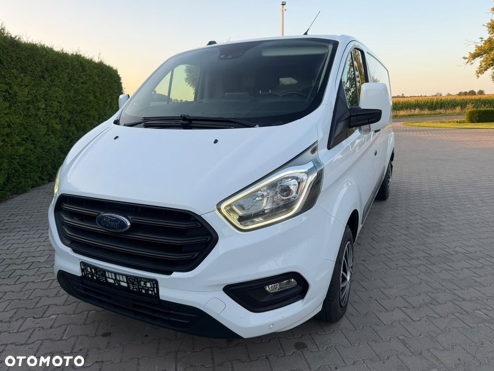 Ford Transit Custom - 19