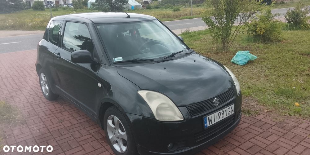 Suzuki Swift - 1