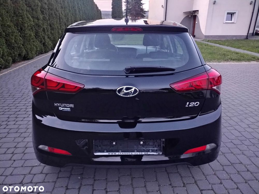 Hyundai i20 1.2 Passion - 14
