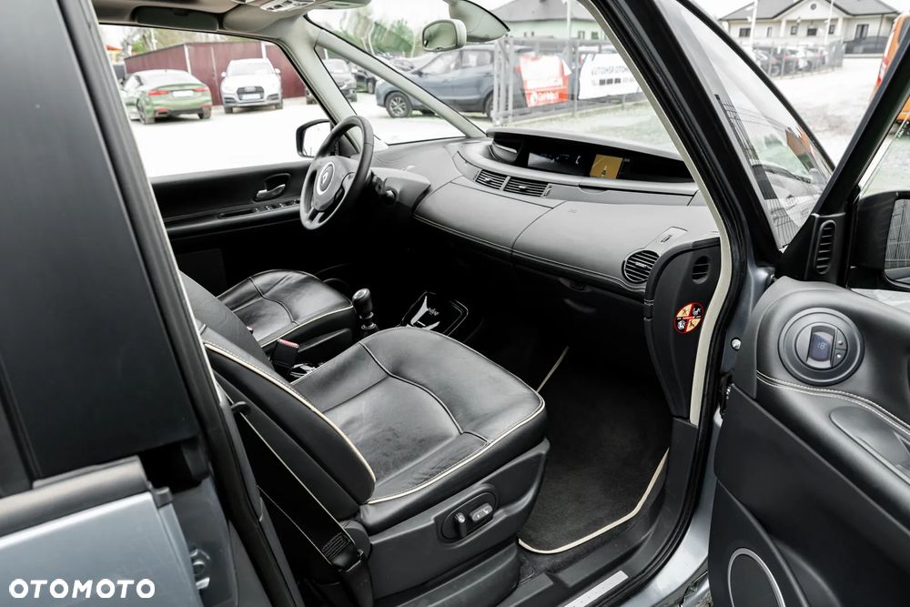 Renault Espace TCe 170 Paris - 23