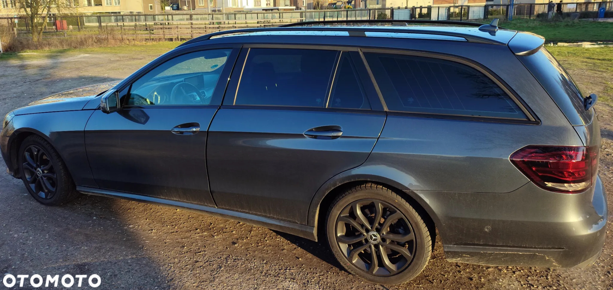 Mercedes-Benz Klasa E 300 T BlueTEC HYBRID 7G-TRONIC - 6