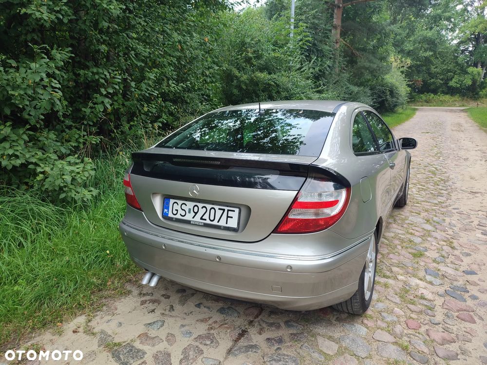 Mercedes-Benz Klasa C 220 CDI Sportcoupe Automatik - 15