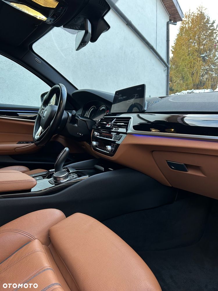 BMW Seria 5 520d xDrive Sport Line - 4