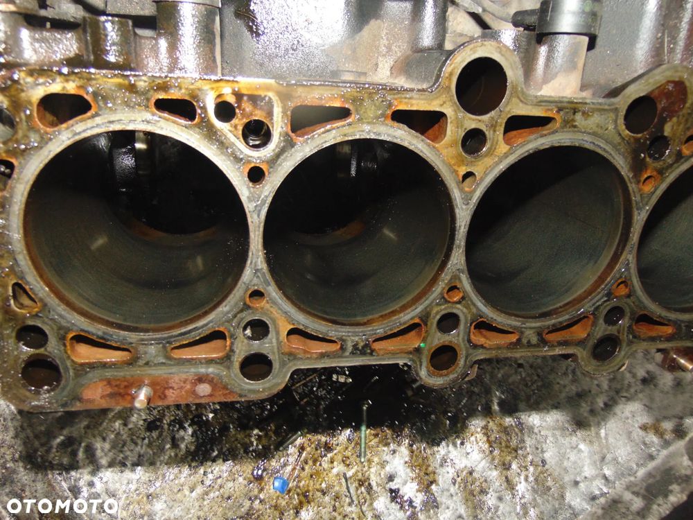 Blok silnika VW Golf 5 2,0 tfsi - 2
