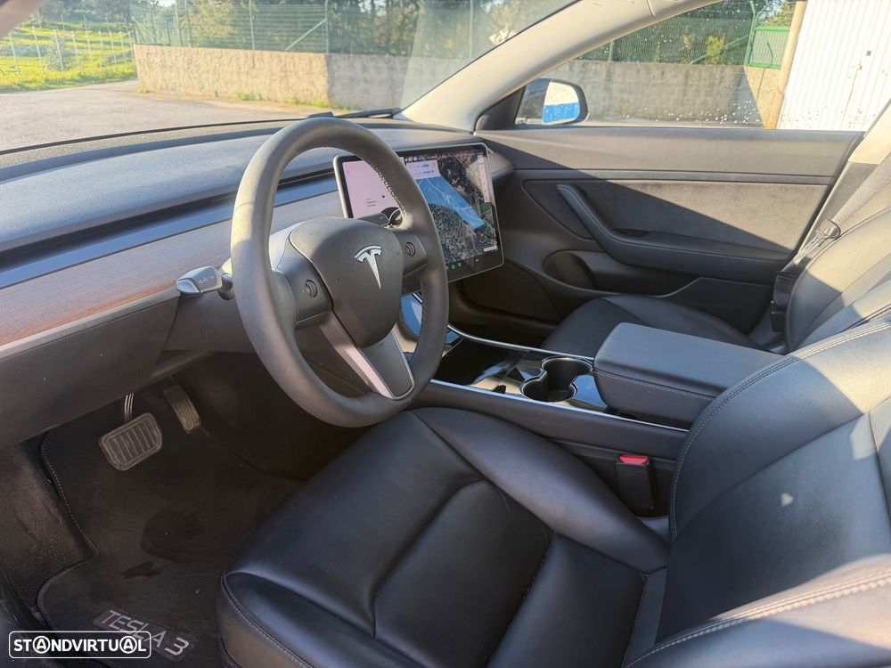 Tesla Model 3 Standard Range Plus RWD - 3