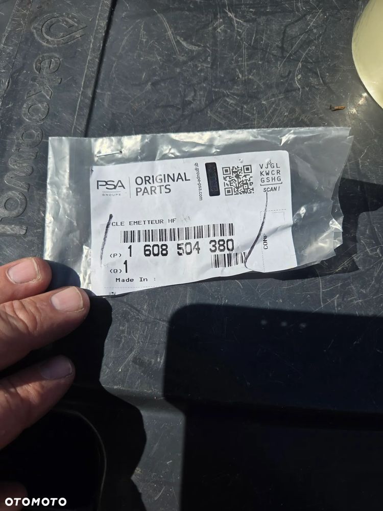 Kluczyk pilot Peugeot 208 308 2008 9674001080 1608504380 - 7