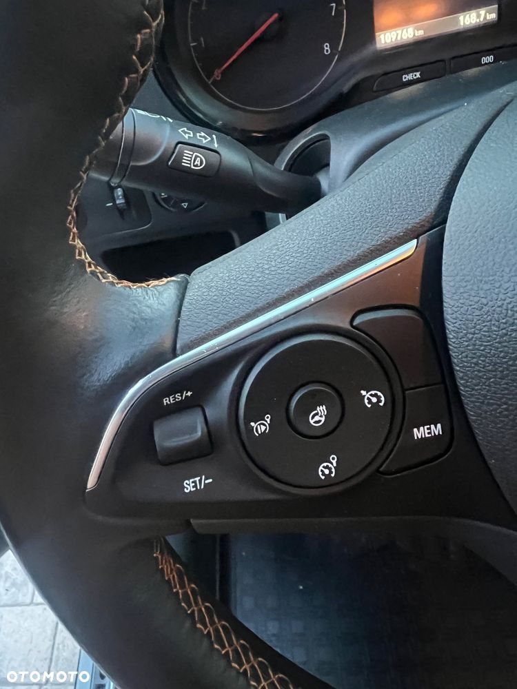 Opel Crossland X - 29