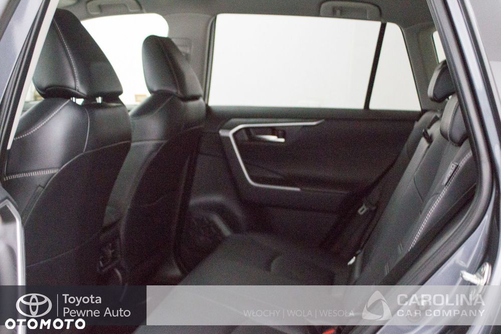 Toyota RAV4 - 12