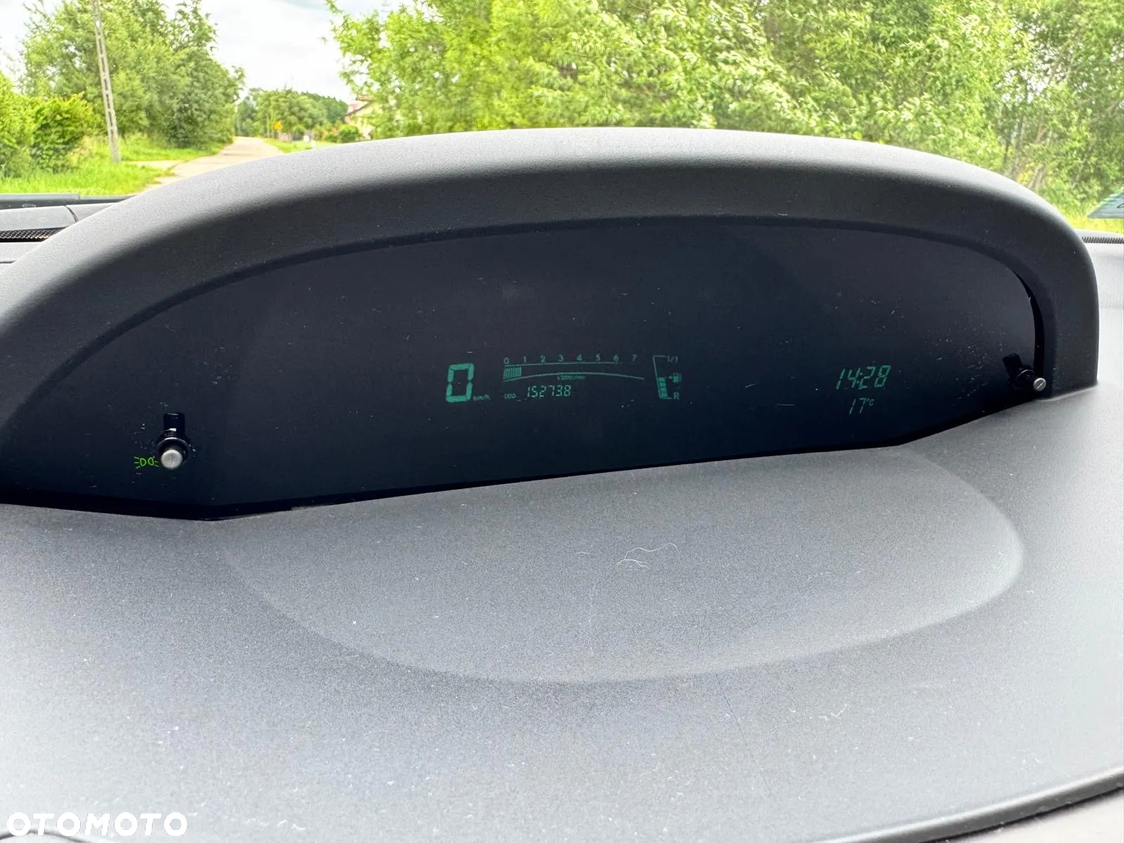 Toyota Yaris 1.0 Luna A/C - 12