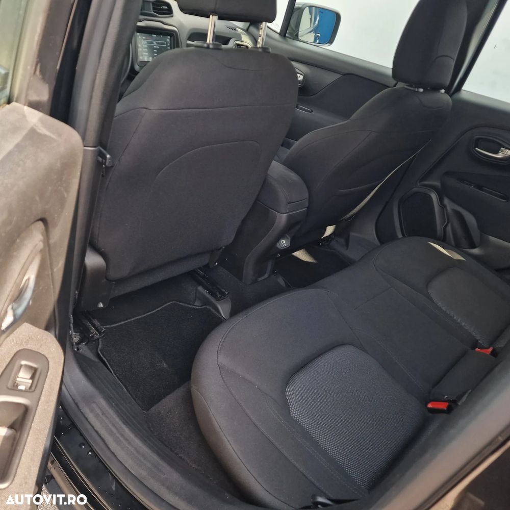 Jeep Renegade - 15