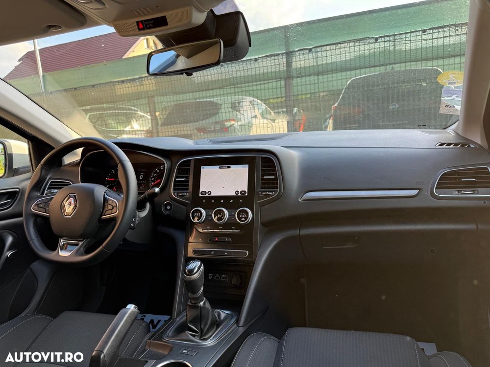 Renault Megane BLUE dCi 115 BUSINESS EDITION - 7