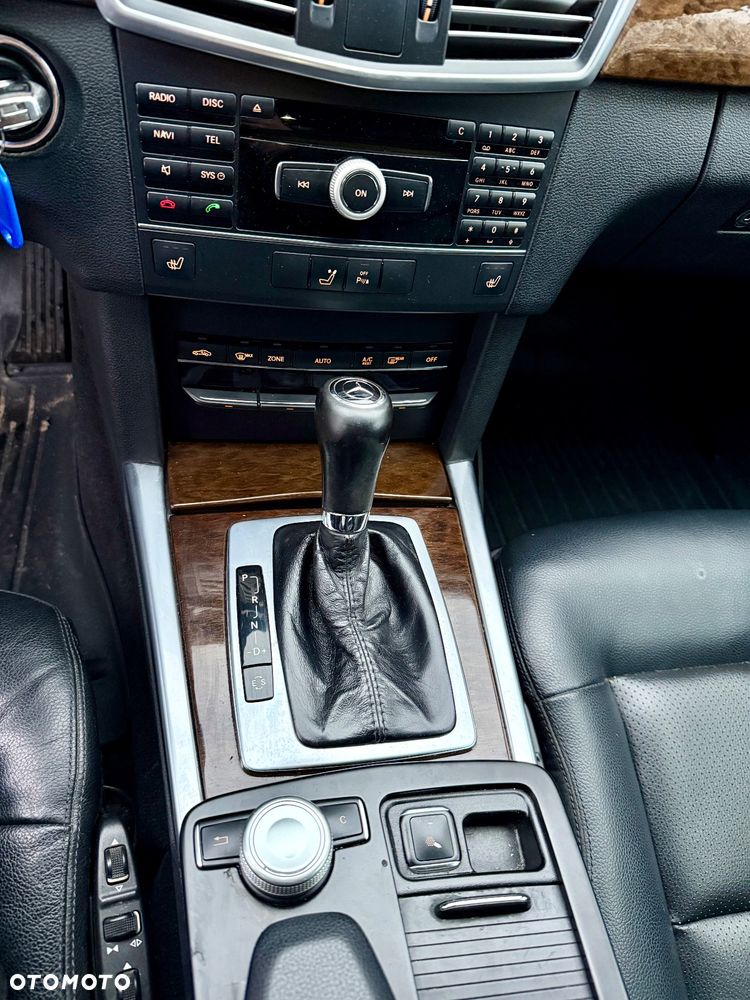 Mercedes-Benz Klasa E 200 CDI DPF BlueEFFICIENCY Automatik Avantgarde - 21