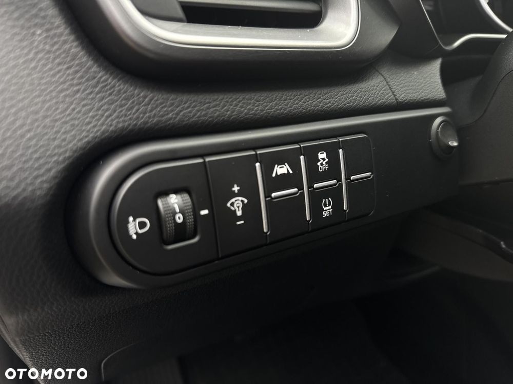 Kia Ceed 1.5 T-GDI M - 20