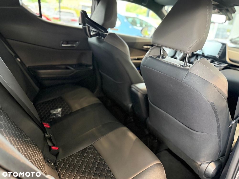 Toyota C-HR 2.0 Hybrid Executive - 14