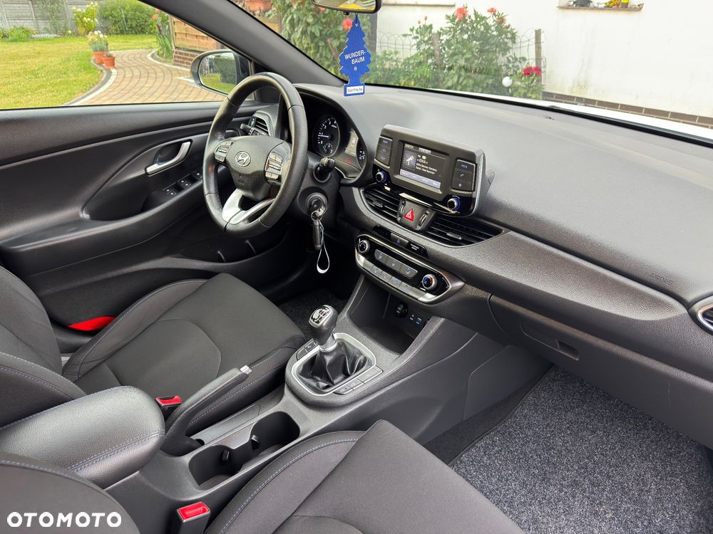 Hyundai i30 1.4 Passion Plus - 26