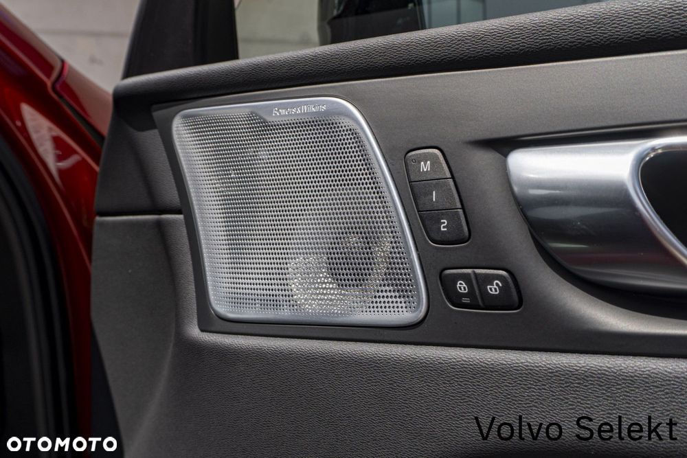 Volvo XC 60 - 24