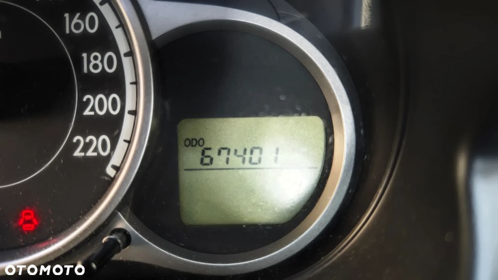 Mazda 2 - 7