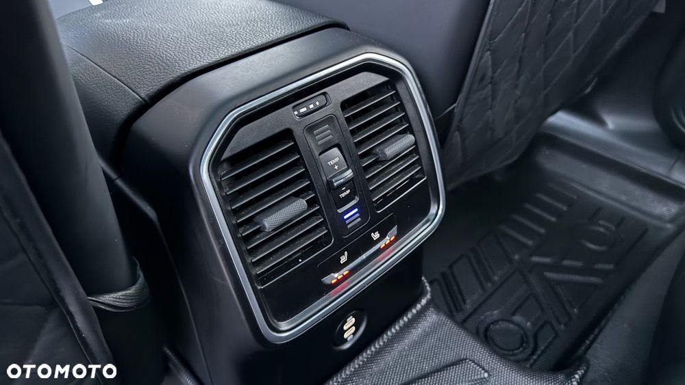 Porsche Macan Standard - 11