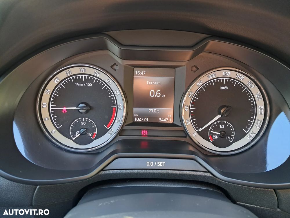 Skoda Octavia Combi Diesel 1.6 TDI Active - 7