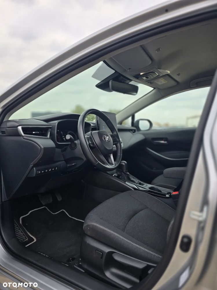 Toyota Corolla 1.8 Hybrid Comfort - 14