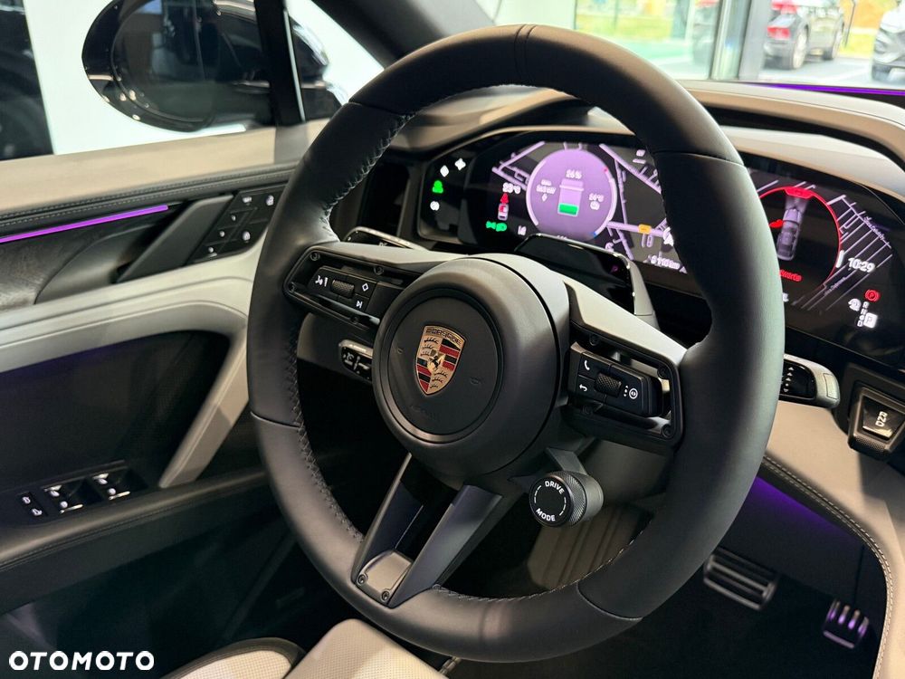 Porsche Cayenne - 28