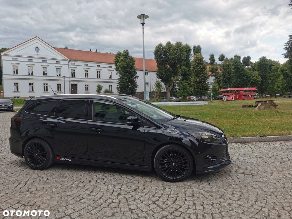 Ford Focus - 34