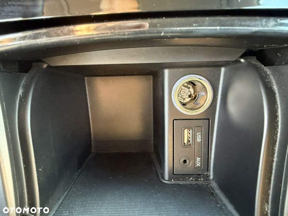 Hyundai i40 Kombi 1.7 CRDi Premium - 31