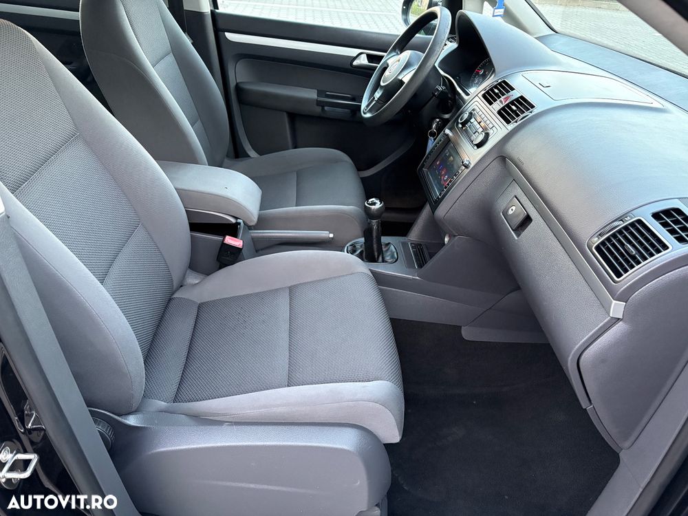 Volkswagen Touran 1.6 TDI BlueMotion Technology Comfortline - 9