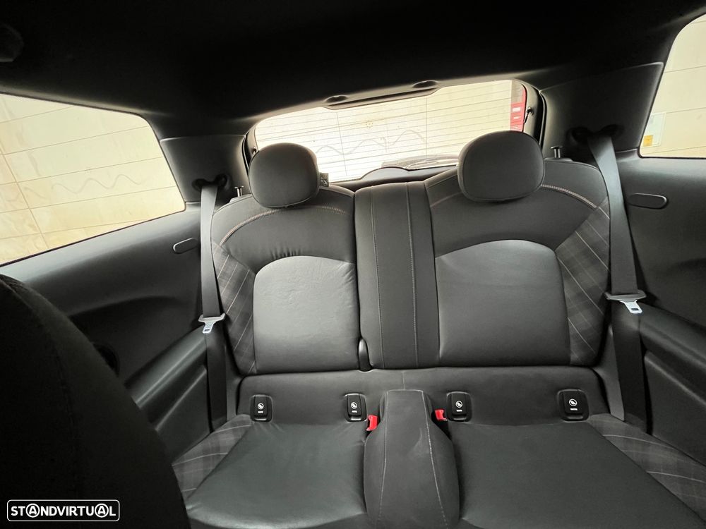 MINI 3 Portas Cooper D - 8