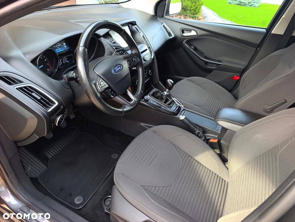 Ford Focus 1.0 EcoBoost Titanium - 18
