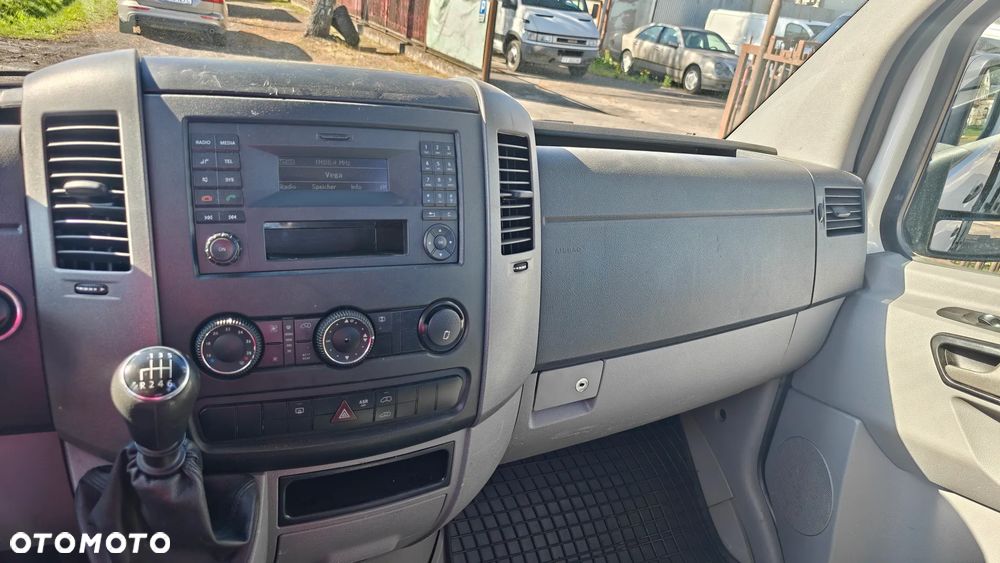 Volkswagen Crafter - 17