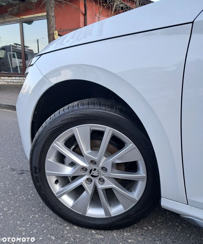 Skoda Kamiq 1.5 TSI DSG Style - 30