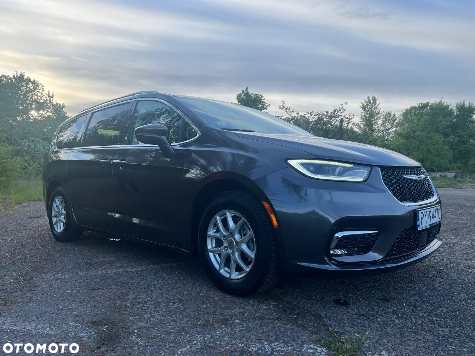 Chrysler Pacifica - 15