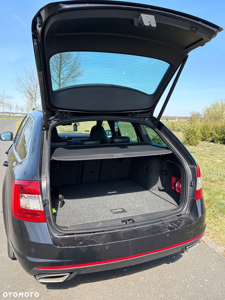 Skoda Octavia 2.0 TDI RS DSG - 10