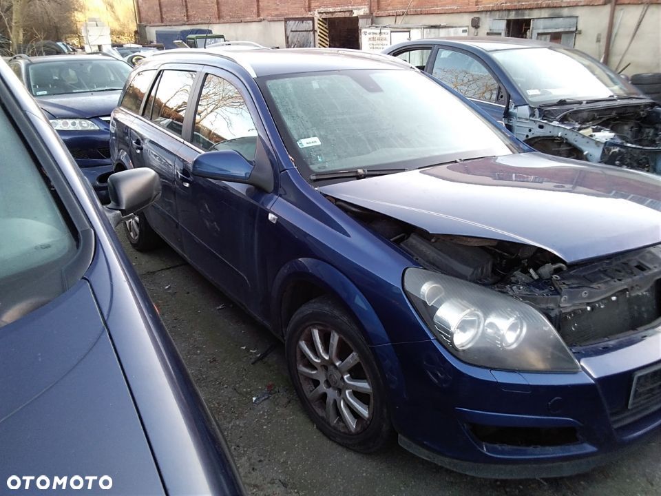 drzwi  OPEL ASTRA H KOMBI 1.7D 05R r.,drzwi, klapa ,lampy.... - 4