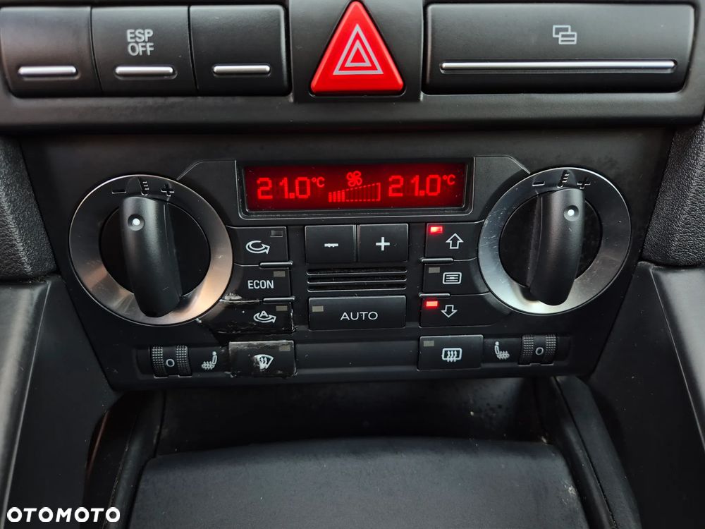 Audi A3 Sportback 1.6 Ambiente - 9