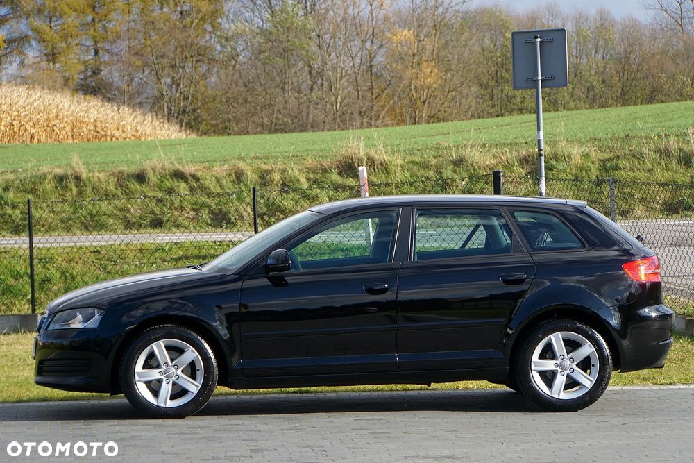 Audi A3 Sportback 1.6 Attraction - 10