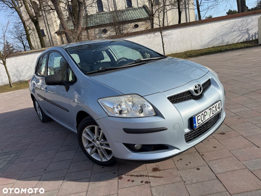 Toyota Auris 1.6 VVT-i Prestige Start - 1