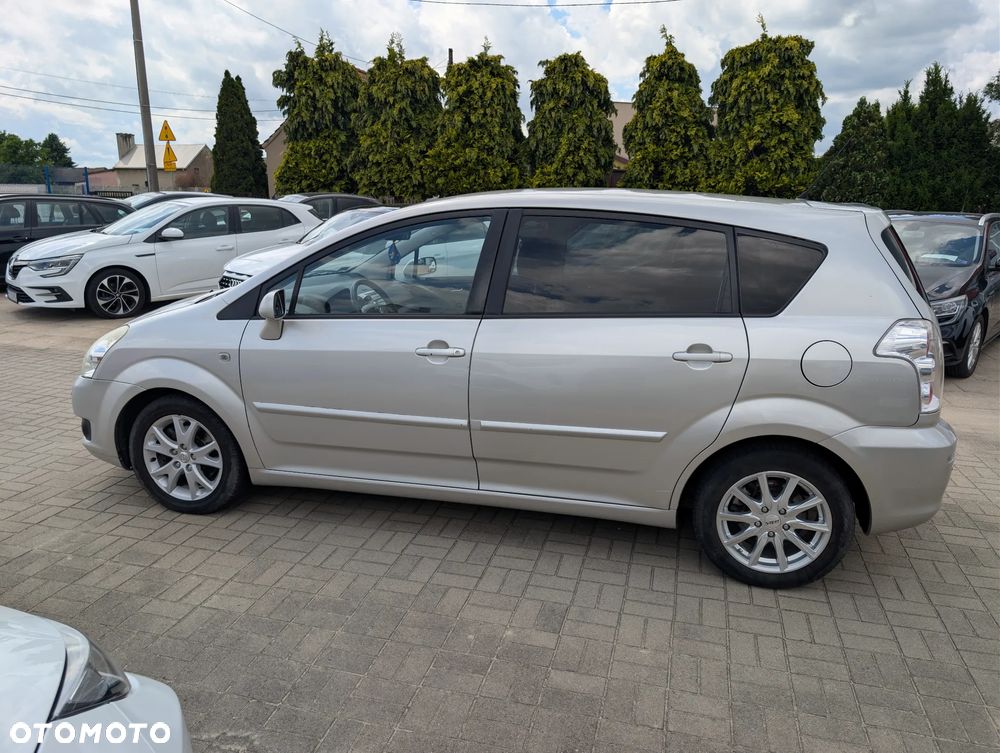 Toyota Corolla Verso 2.2 D-4D Sol + 7os - 26