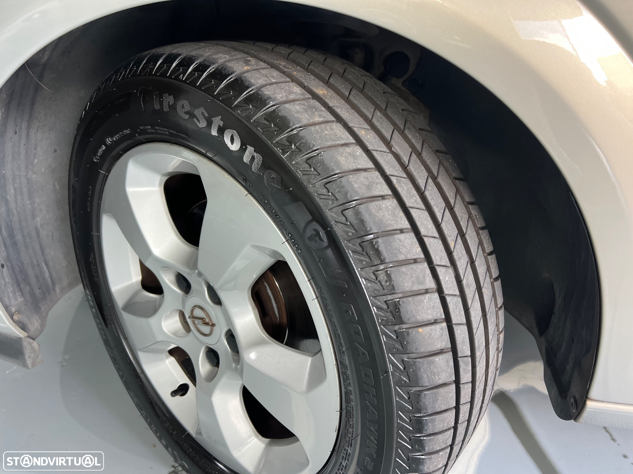 Opel Astra GTC 1.3 CDTi - 21