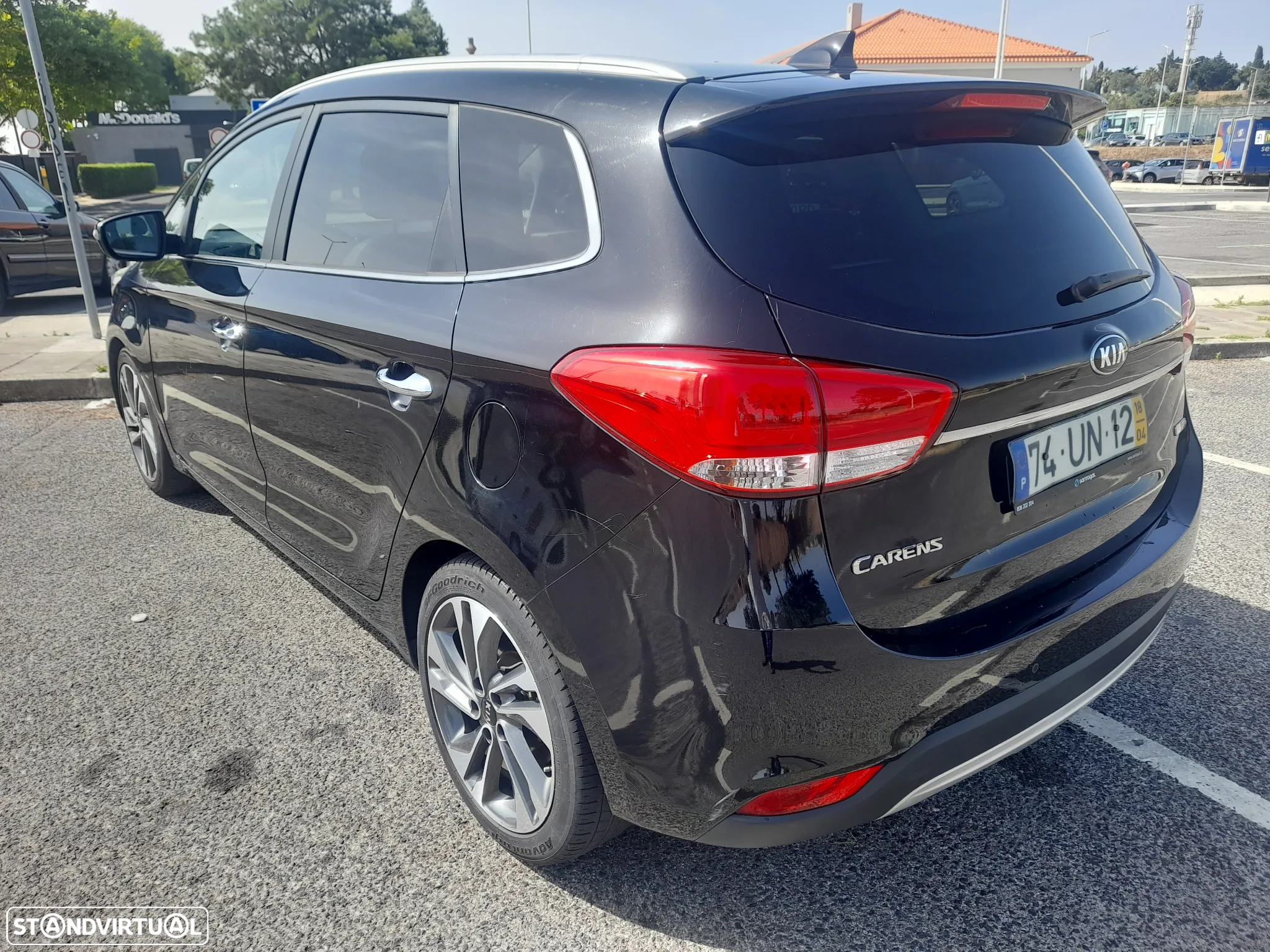 Kia Carens 1.7 CRDi ISG TX Aut. - 3