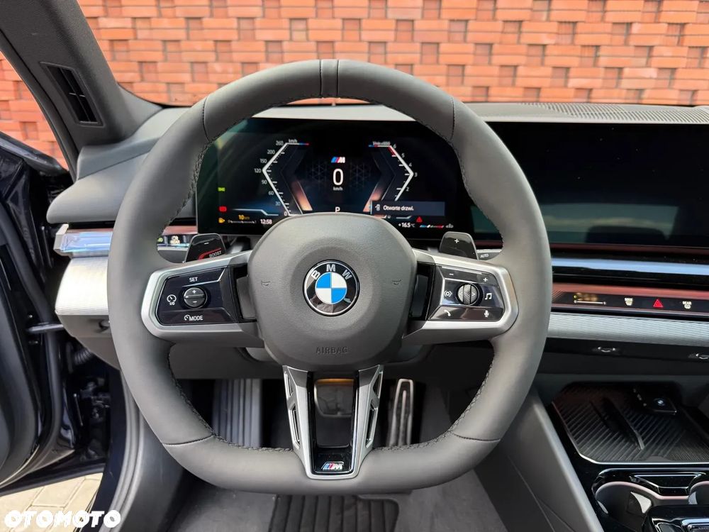BMW Seria 5 520d mHEV M Sport - 14