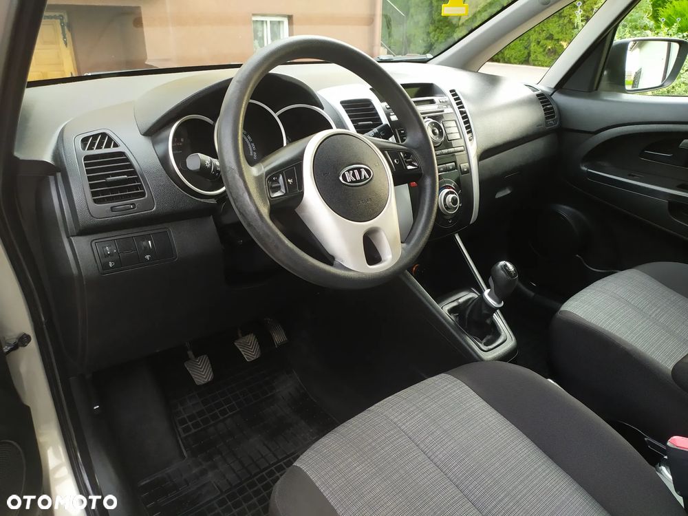 Kia Venga 1.4 S - 24