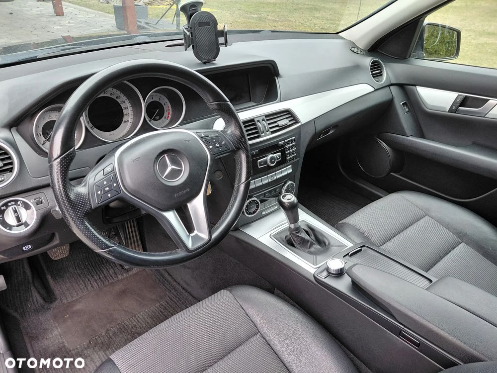 Mercedes-Benz Klasa C 180 BlueEFFICIENCY - 8