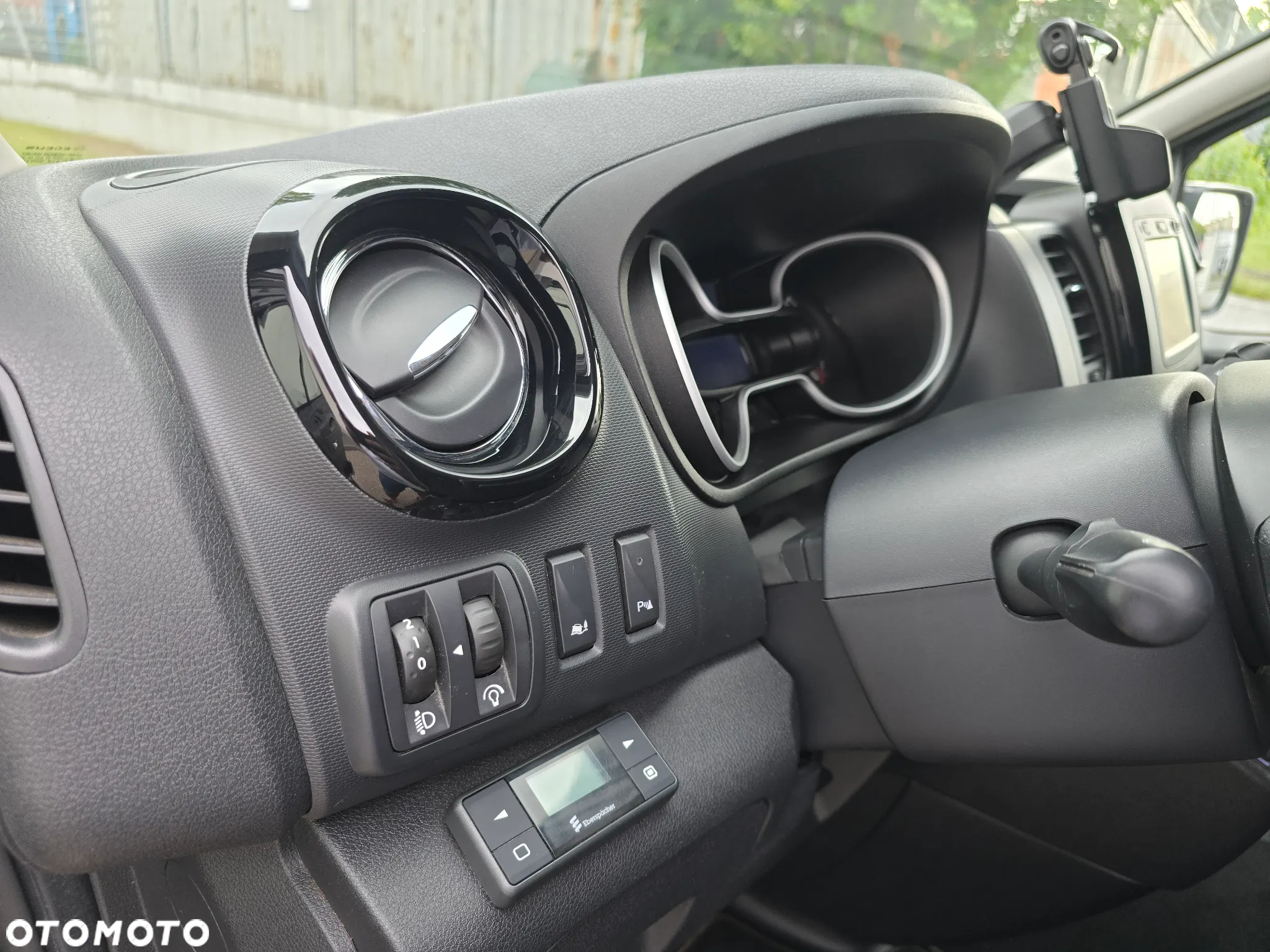 Opel Vivaro L2H1 2,9t Elegance - 21